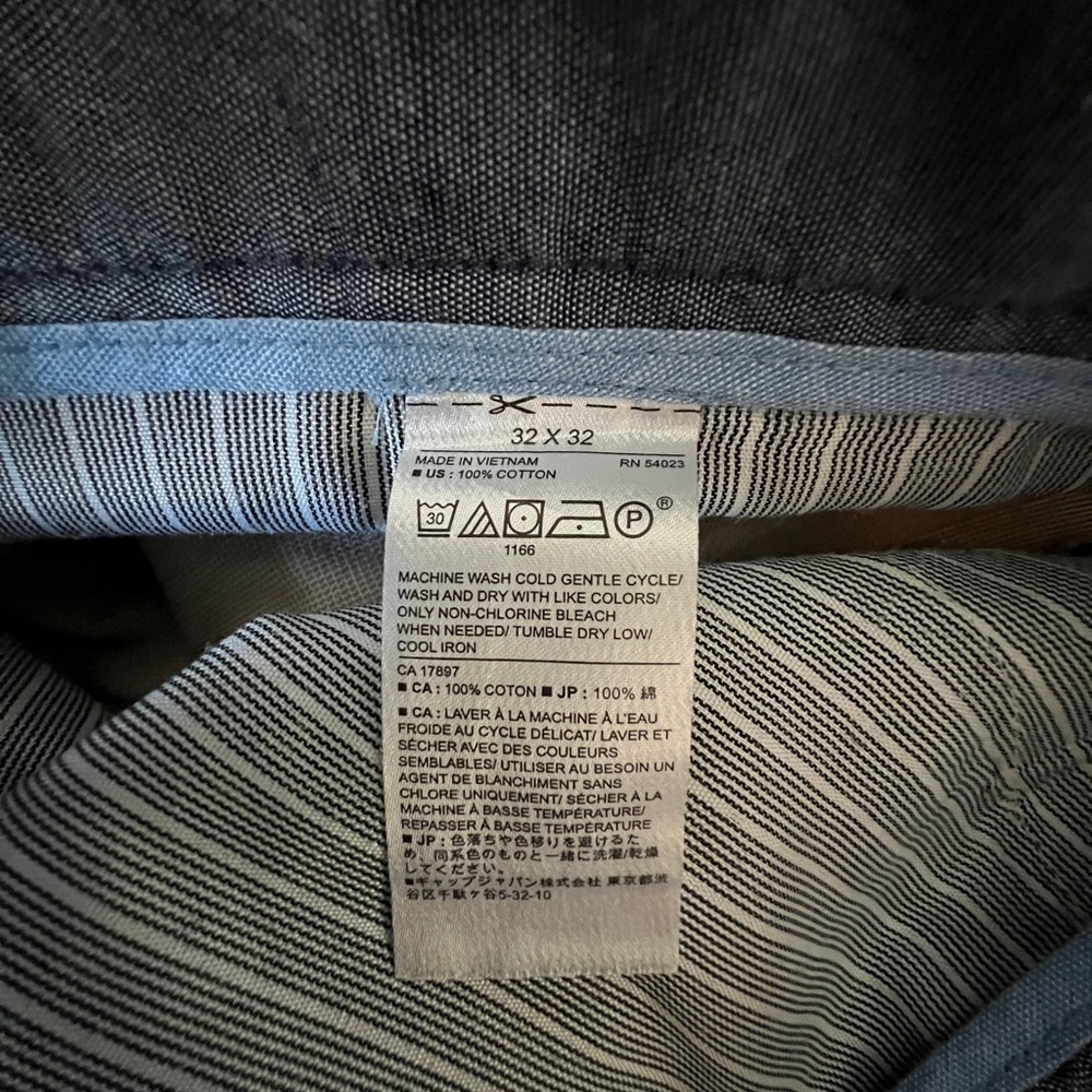 Banana Republic Aiden Fit Khaki Pants - Picture 8 of 8